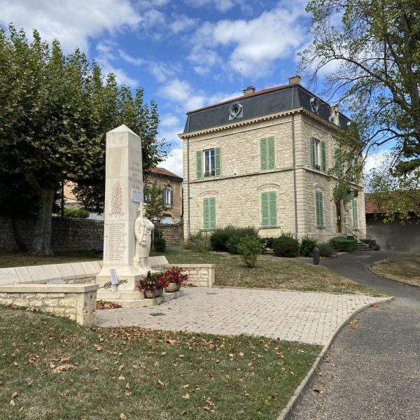PHOTO LUCENAY 1 PHOTO LUCENAY 1